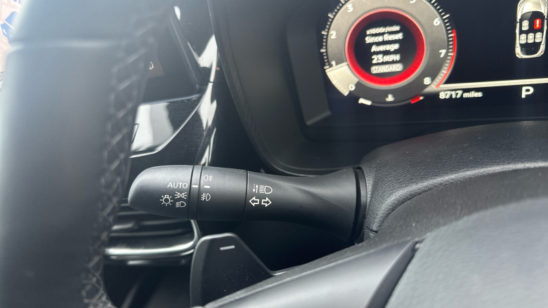 Nissan Juke 1.0 DiG-T Tekna 5dr DCT Petrol Hatchback